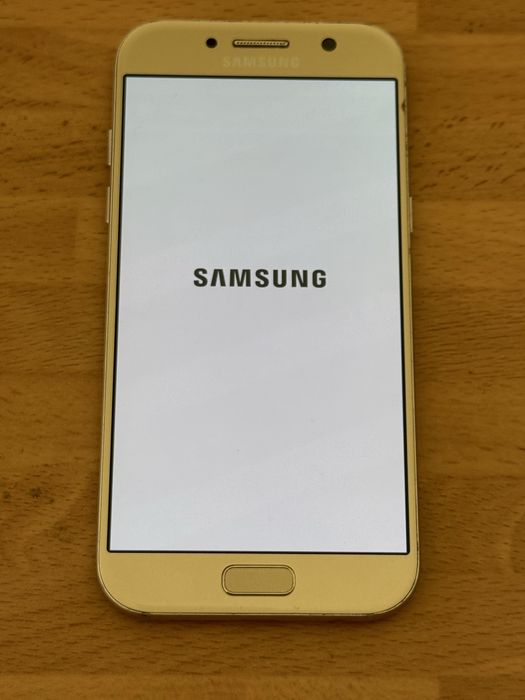 Samsung galaxy A520 android desbloqueado(ACEITO RETOMA)