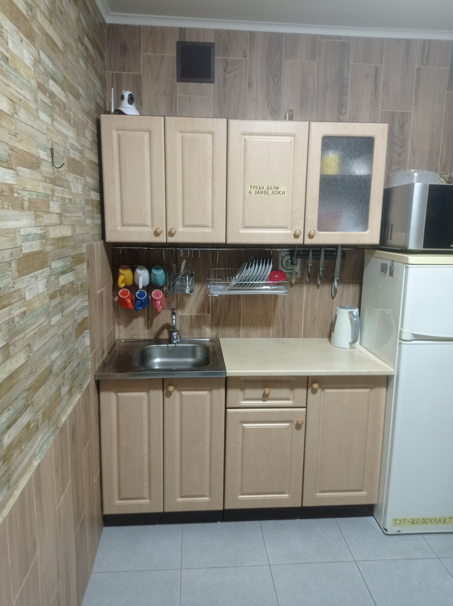 Хостел, кімнати 2х місні, місце 400 гр біля вокзал