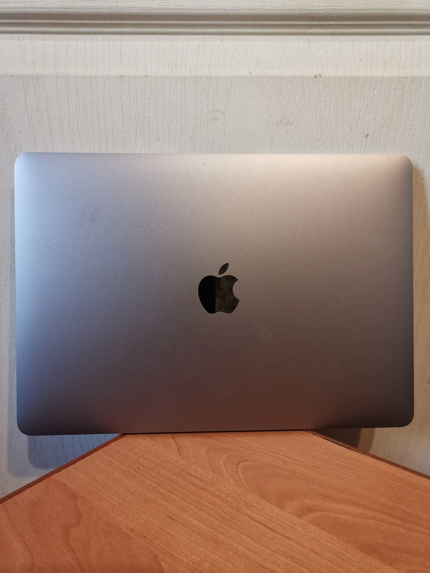 Apple MacBook Pro. 2016