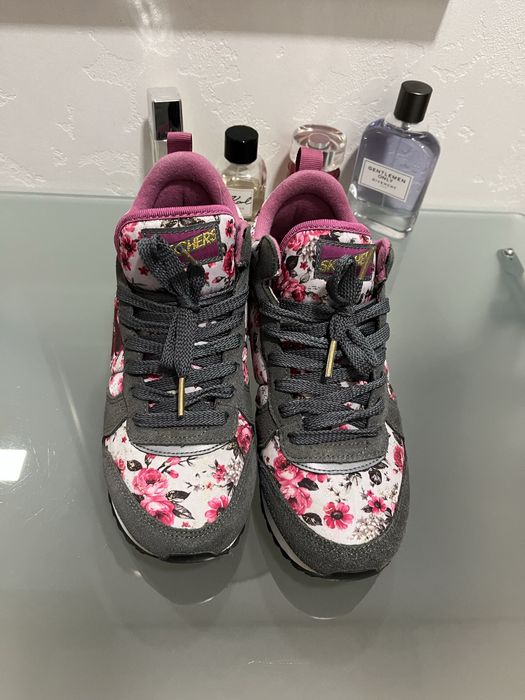 Skechers кросівки р.38