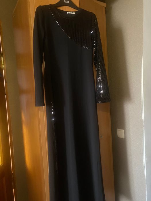 Жіноча вечірня сукня