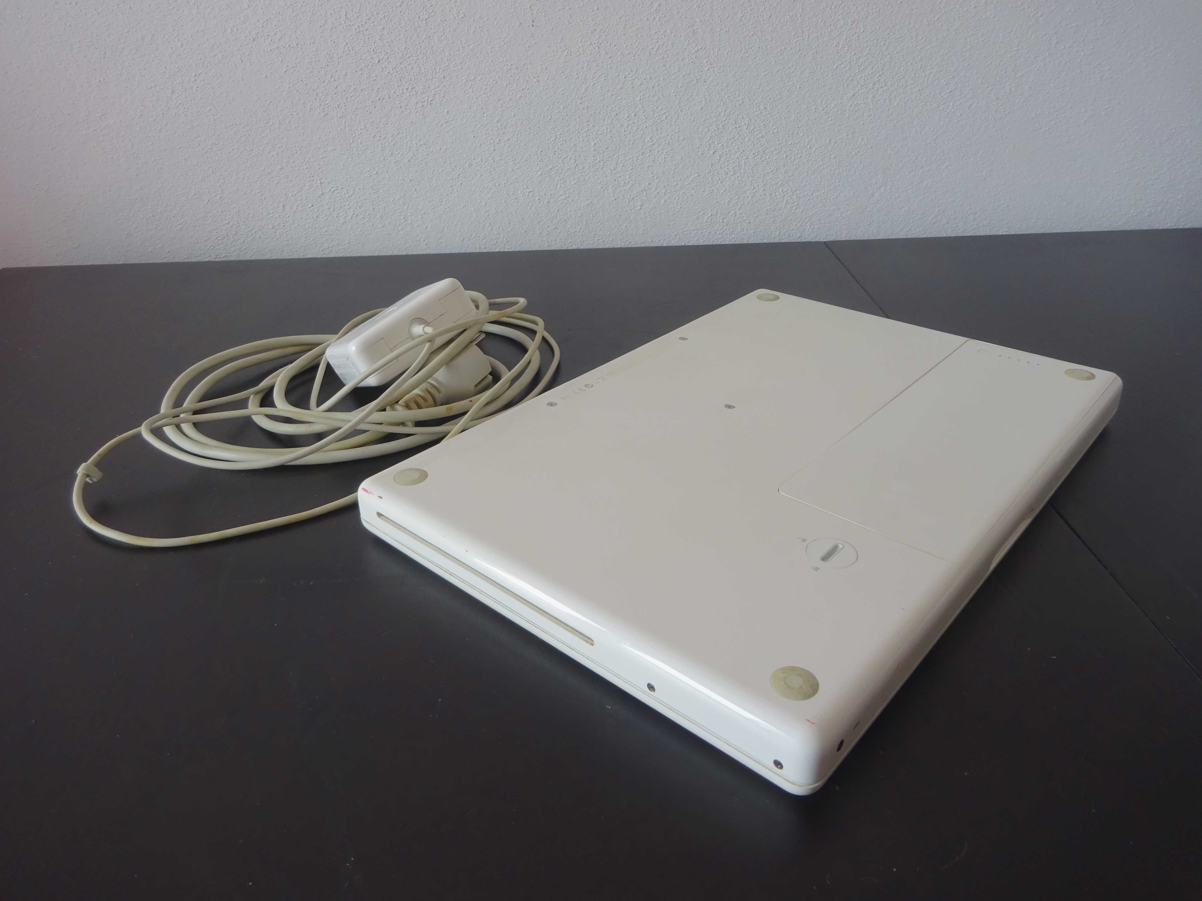 Macbook 4,1 Branco 13" 2008 + 10.5.2 Leopard a Funcionar Para Peças