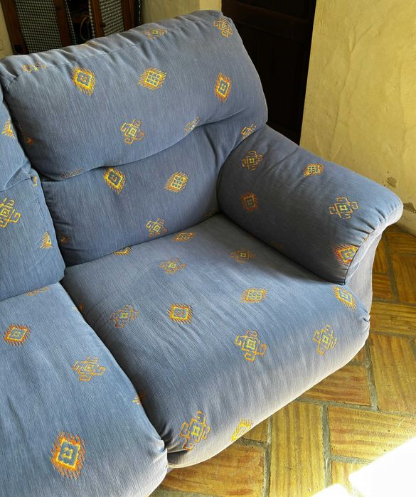 sofá de 2 lugares impecável