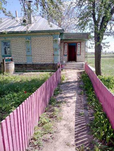 Продається цегляний будинок в смт. Олишівка, Чернігівська обл.