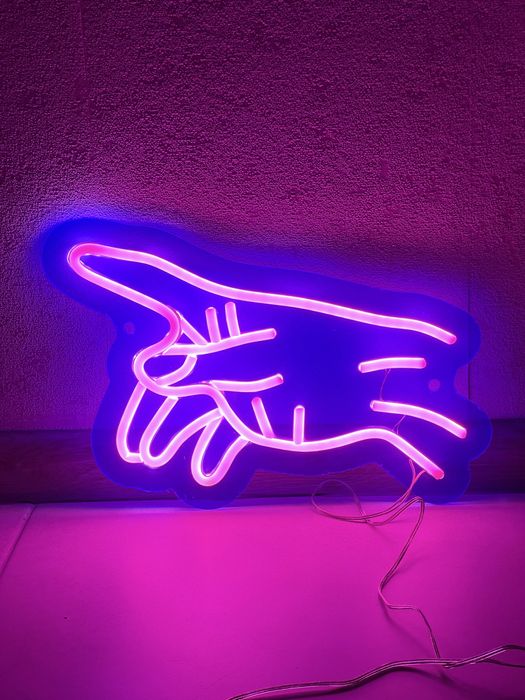 Продам неонові вивіски