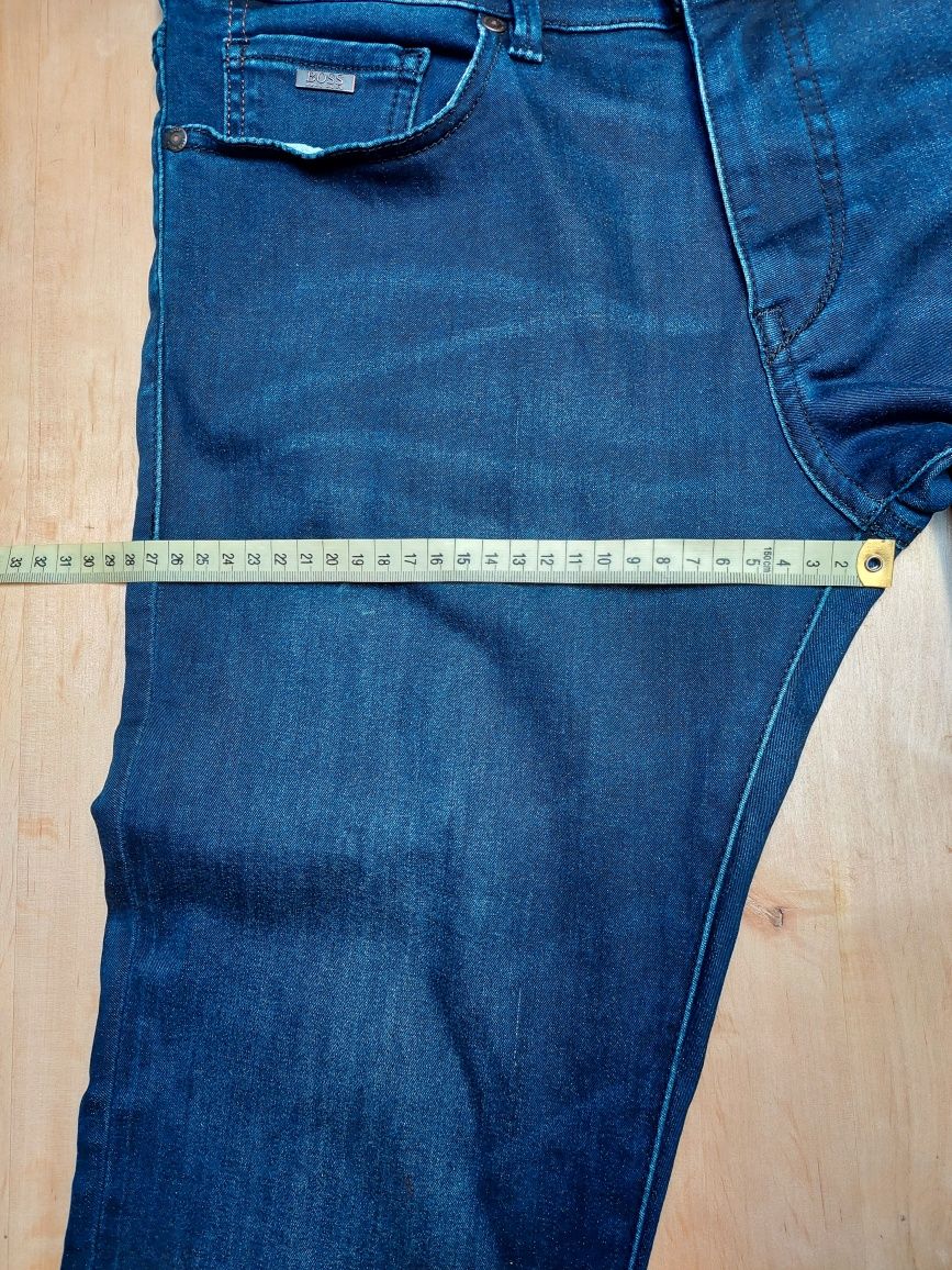 Hugo Boss jeansy 31/32 S/M