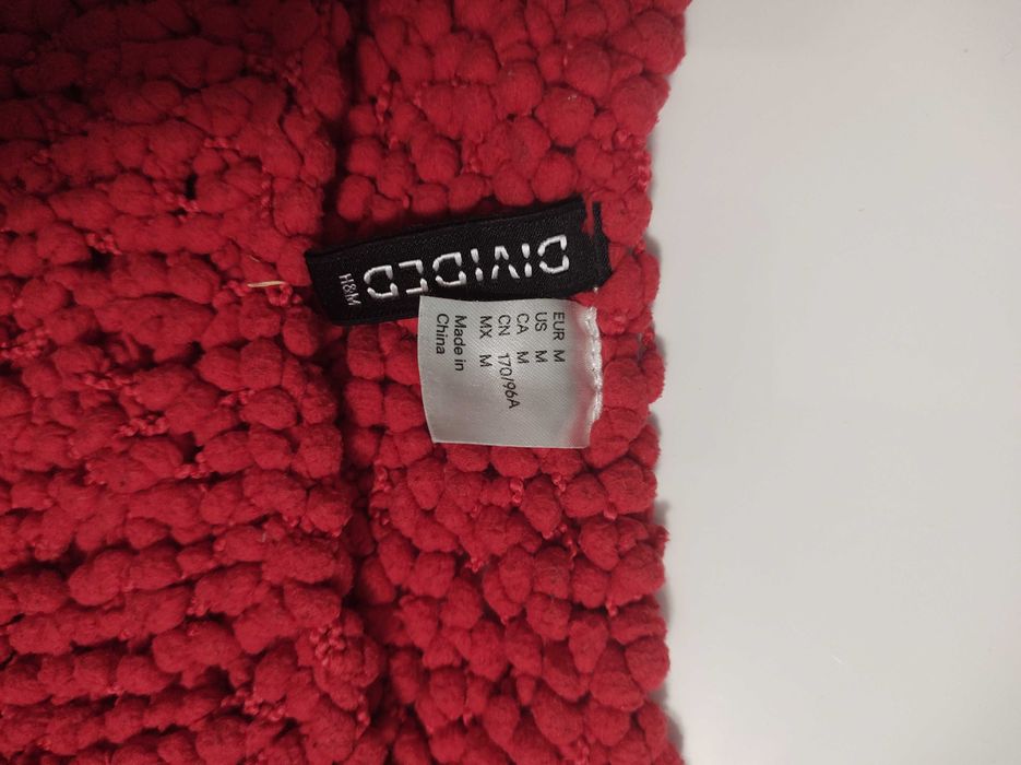 Malinowy sweterek HM