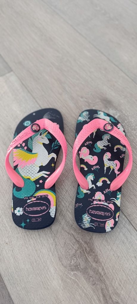 Conjunto de calçado criança n. º 33 a 35