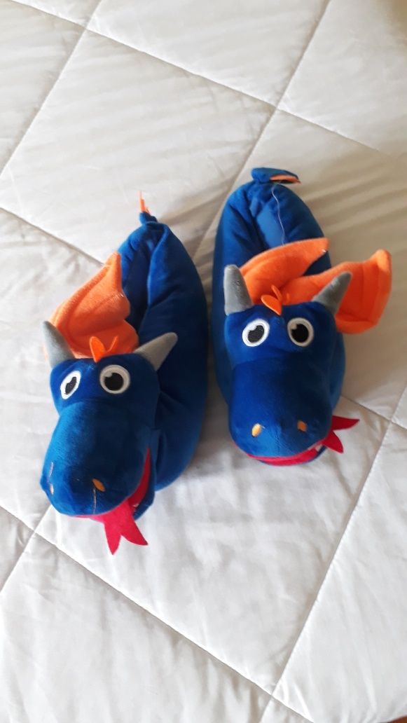 Vendo pantufas novas