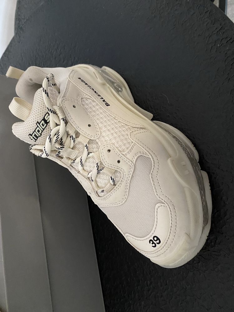 Buty Balenciaga Triple s 39r