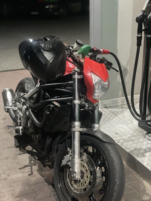 Honda cbr КАСТОМНА