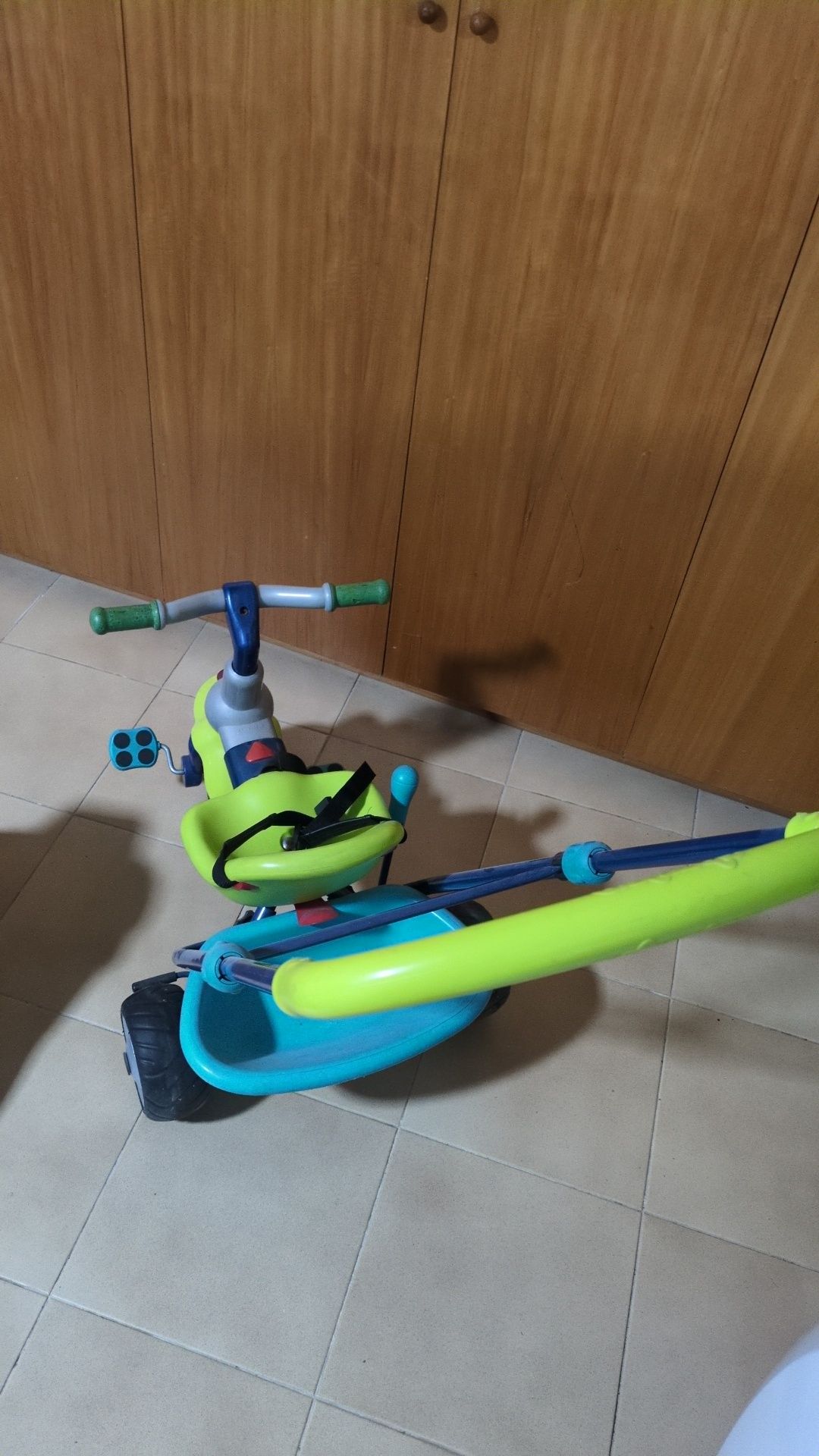 Triciclo de criança