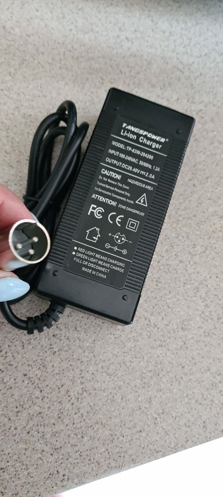 Ładowarka do roweru elektrycznego 24V/29,4V 2A 3 pin męska li-ion