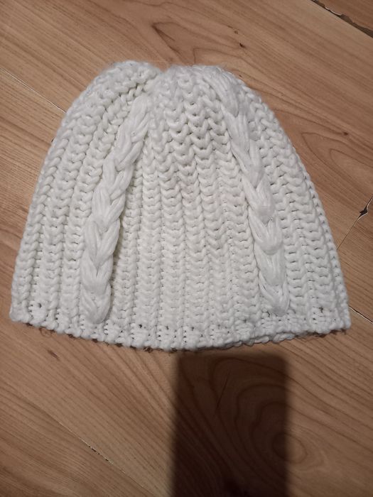 Sprzedam czapkę damską