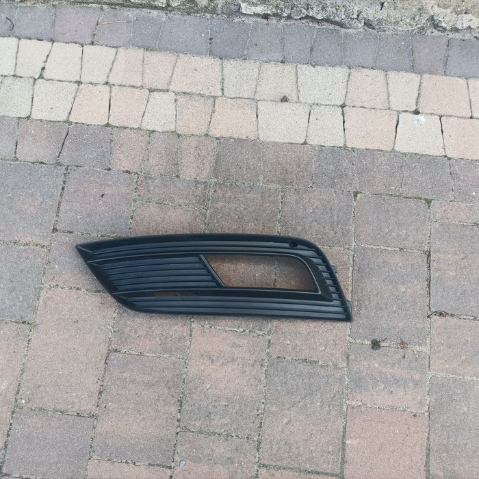 Kratka halogenu Audi A4 B8 lift lewa
