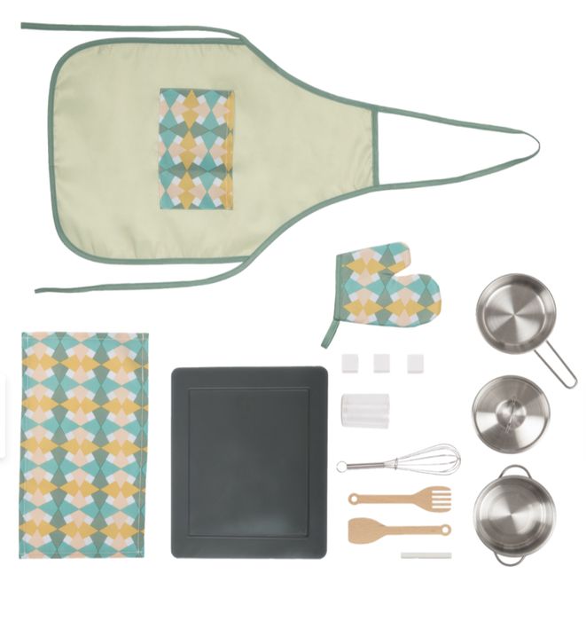 Дитяча деревяна кухня з аксесуарами playtive