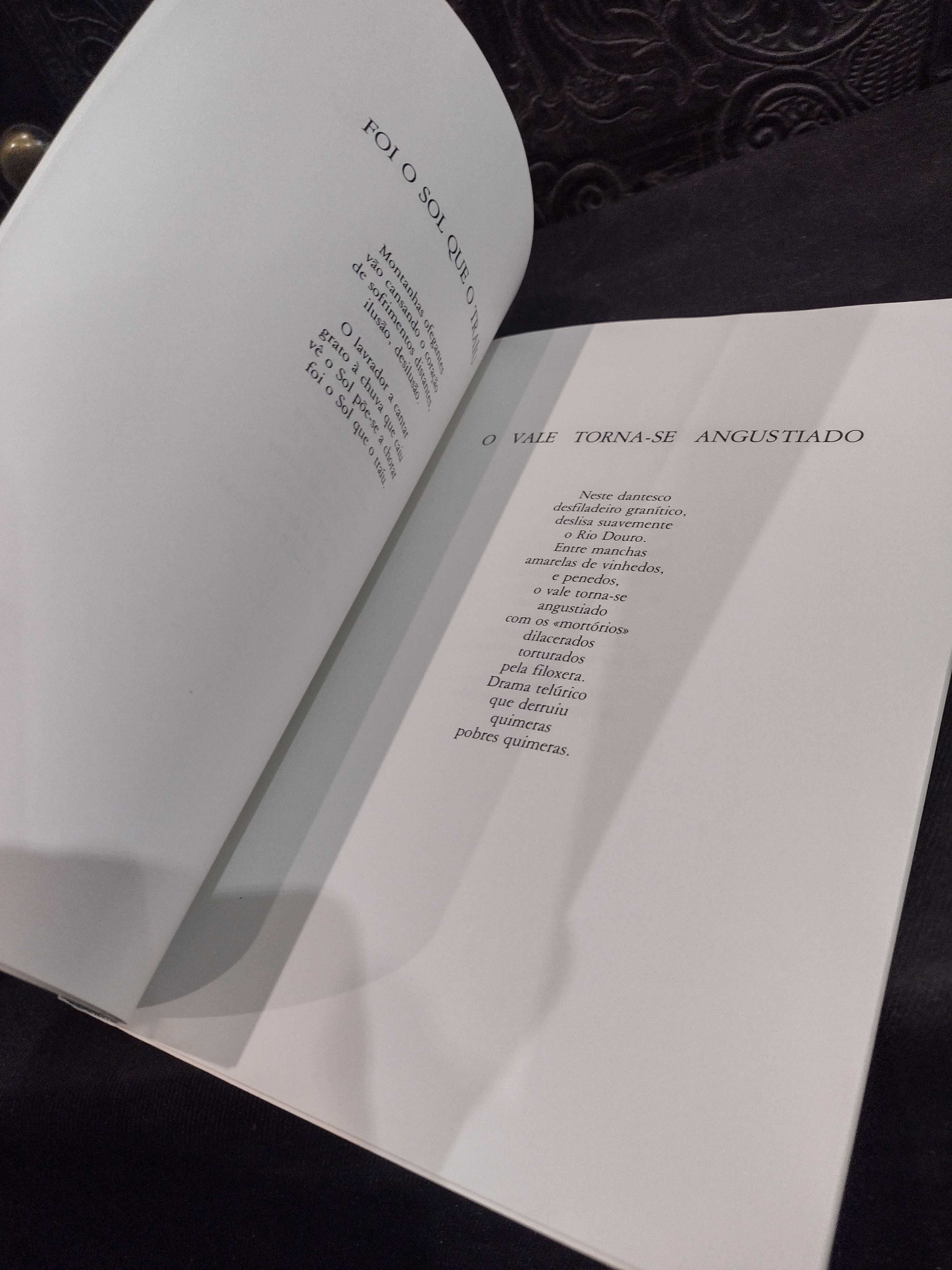Alto Douro "Poemas" Mário de Oliveira