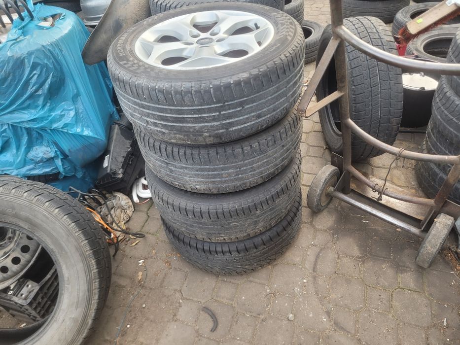 Opony z felgami w stanie indealnym Ford focus mk3 Nokian TYRES 215/55R
