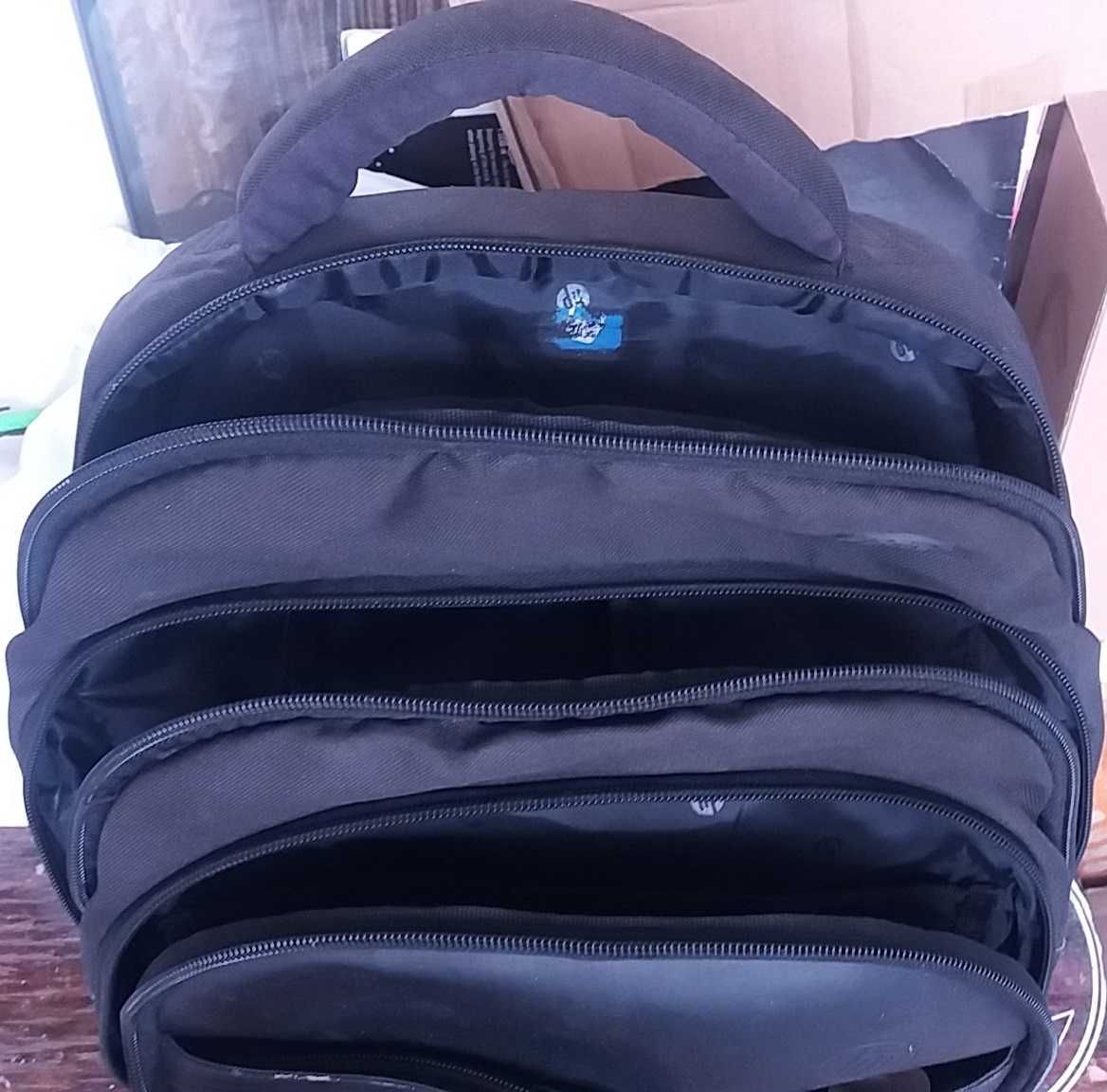 HP фирменный ноутбук рюкзак с множеством отделений и карманов