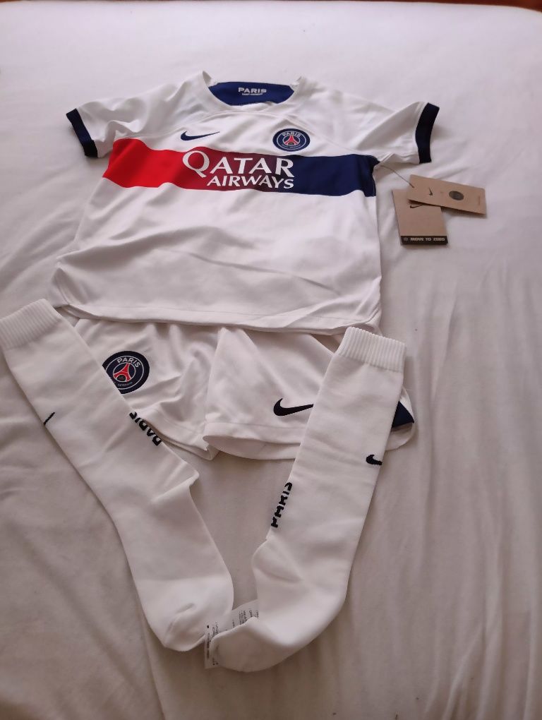 Dziecięcy strój piłkarski Nike PSG