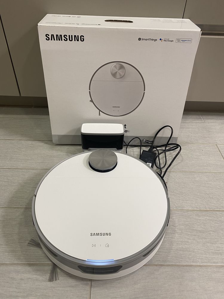 Продам новий робот-пилосос Samsung VR30T80313w