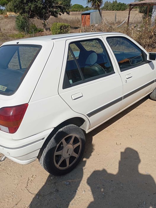 Ford fiesta,raro