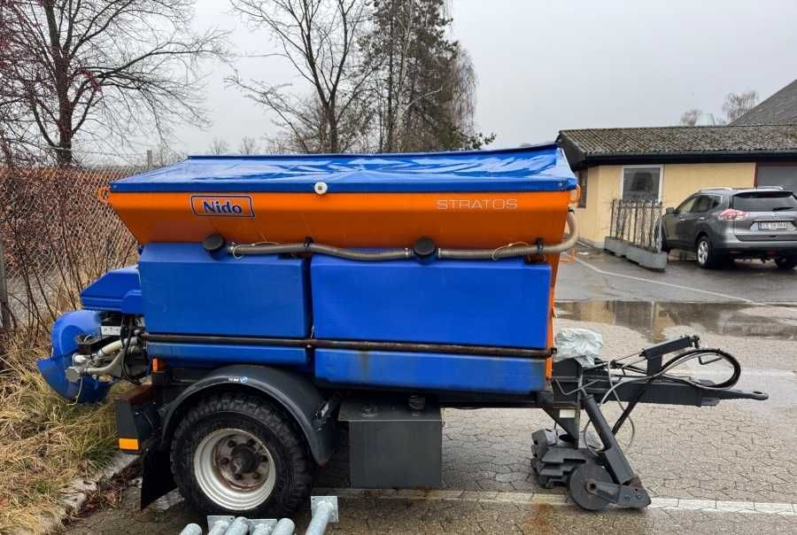 Piaskarka Solarka Posypywarka Epoke Schmidt Nido Stratos B17 2016r.
