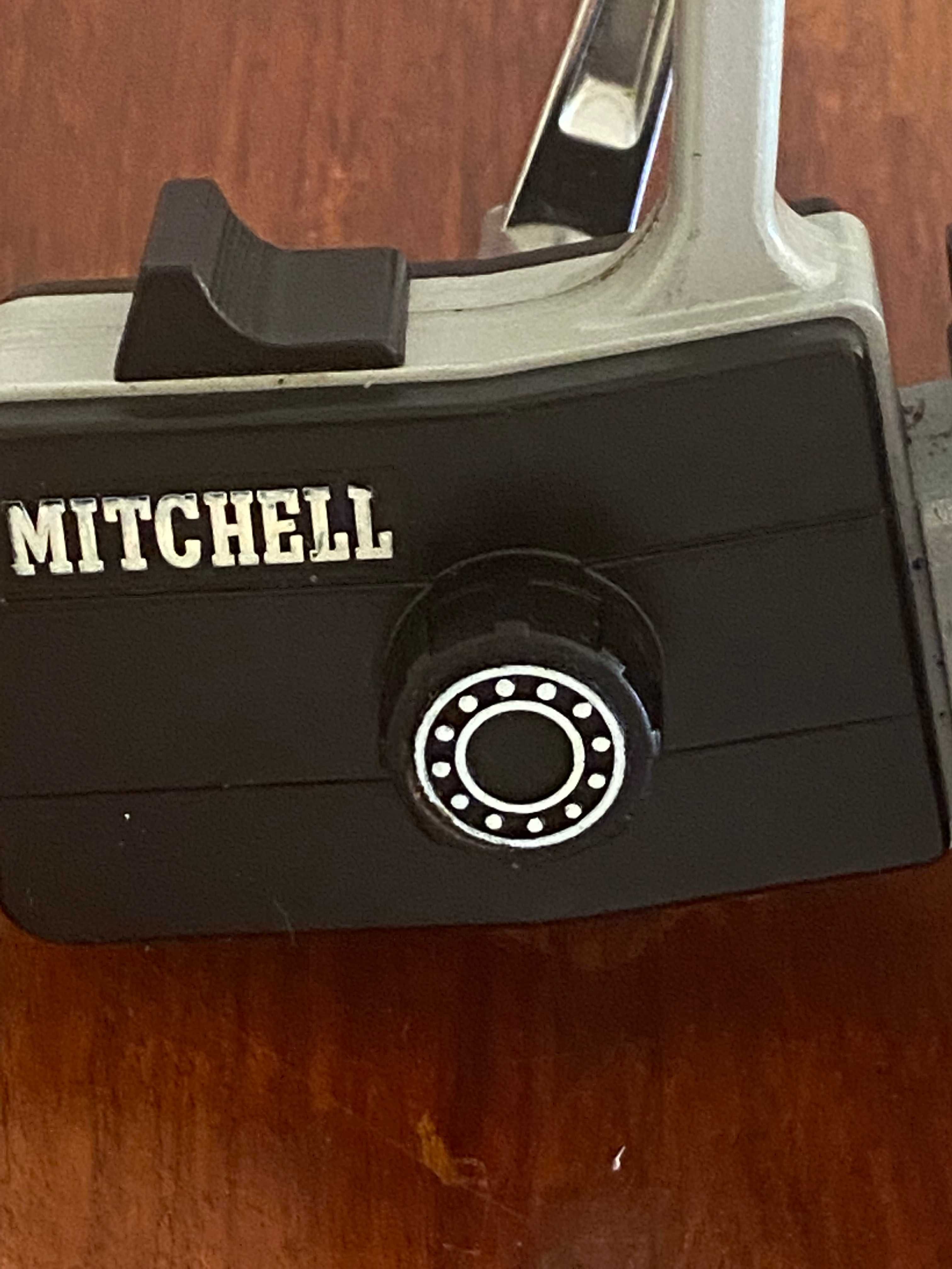 Francuski Kołowrotek Mitchell 4450