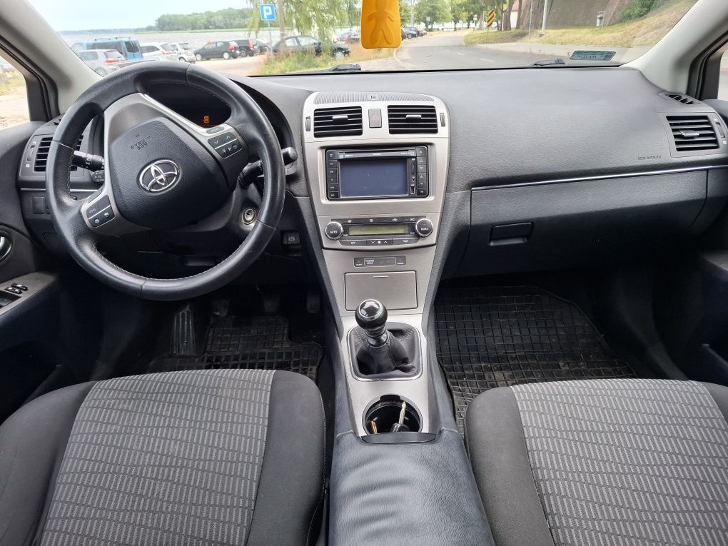 Toyota avensis T27