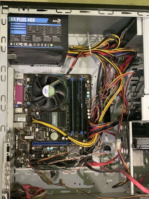 Компютер, системний блок для роботи