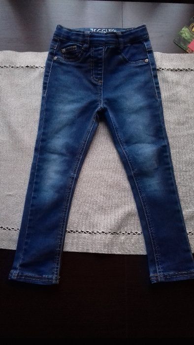 Spodnie jeansowe jegginsy Next rozm. 104