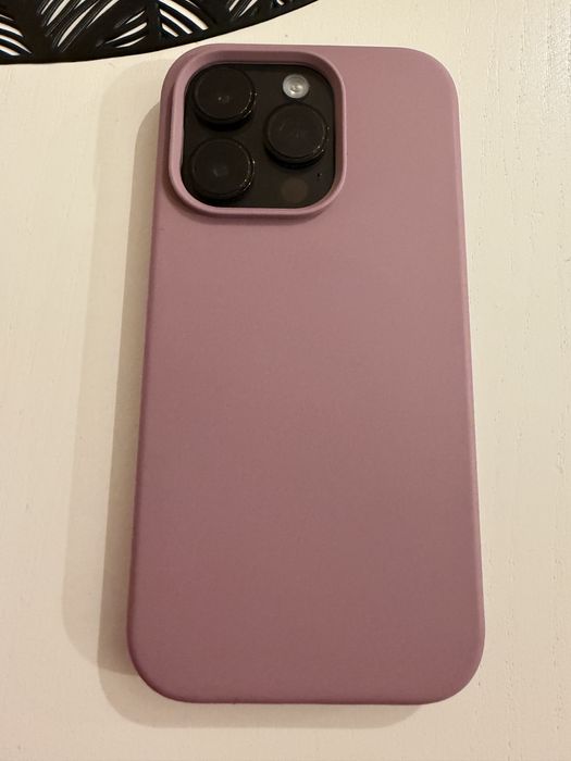Etui do iPhone 14 pro z magsafe
