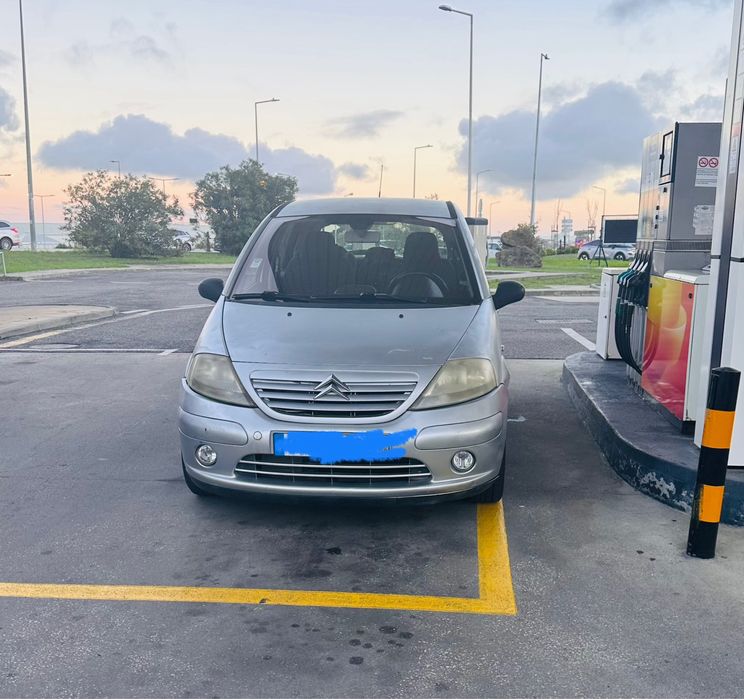 Carro para dia a dia em bom estado nada a fazer