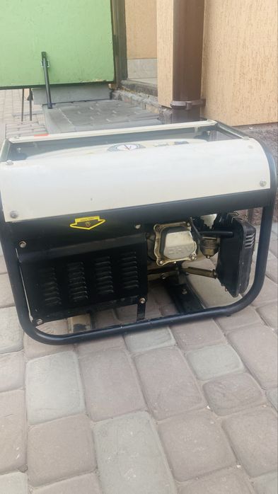 Продам генератор