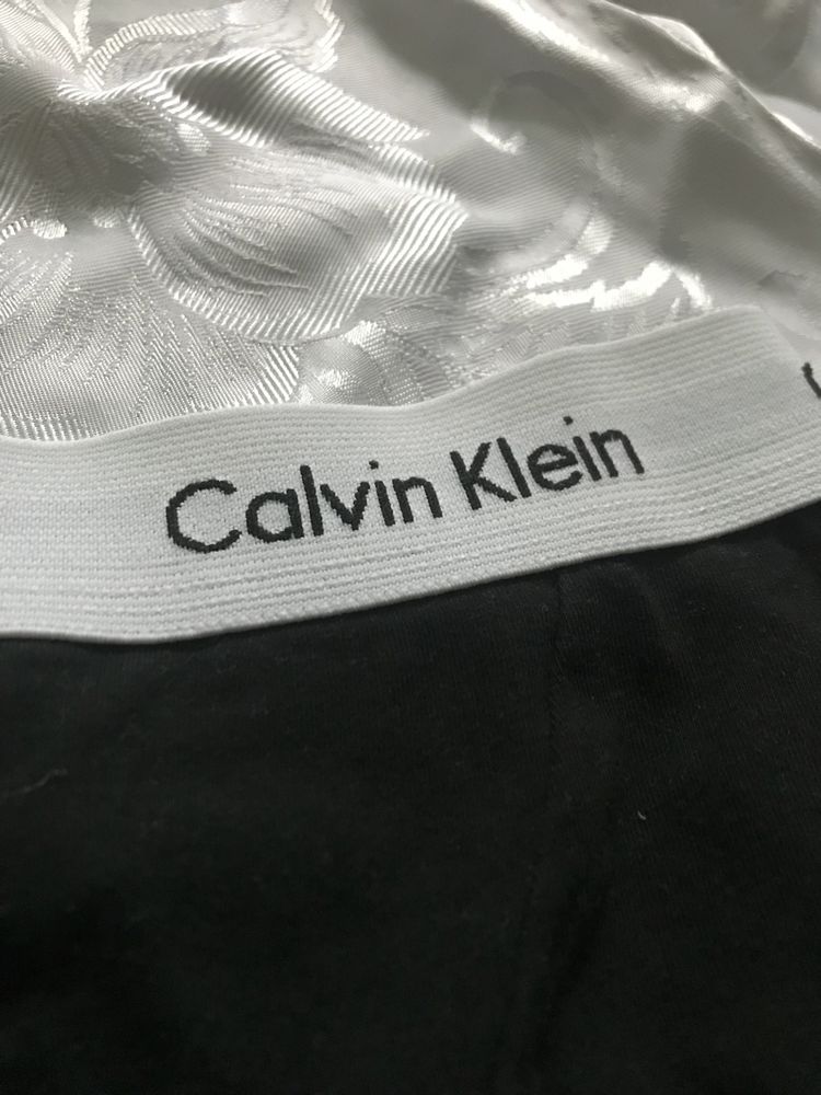 Боксерки трусы кельвин Calvin Klein M