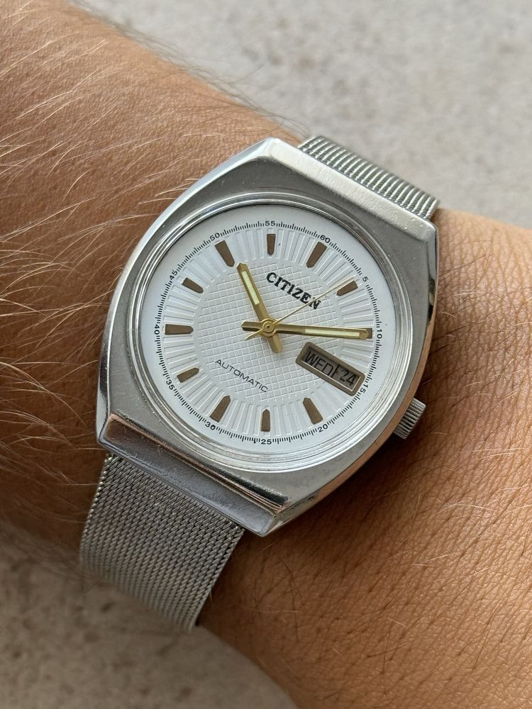 Relógio mecânico Citizen automatic - arabic day date