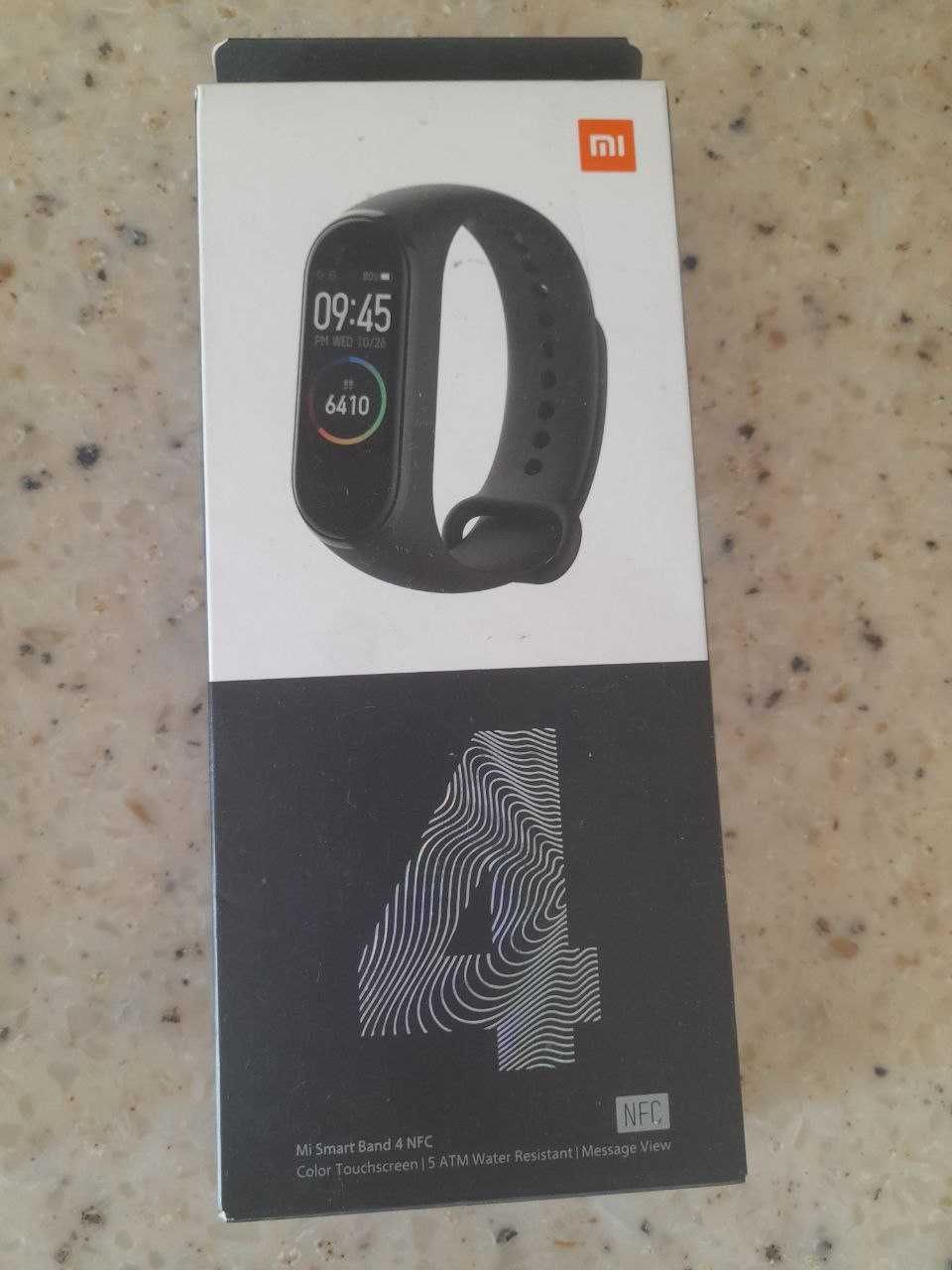 Фітнес-браслет Xiaomi Mi Smart Band 4 NFC