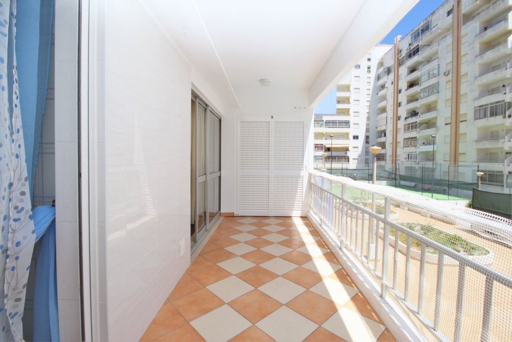 Apartamento t2 125m2 no centro de armação de pêra