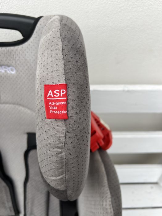 Автокрісло дитяче Rekaro