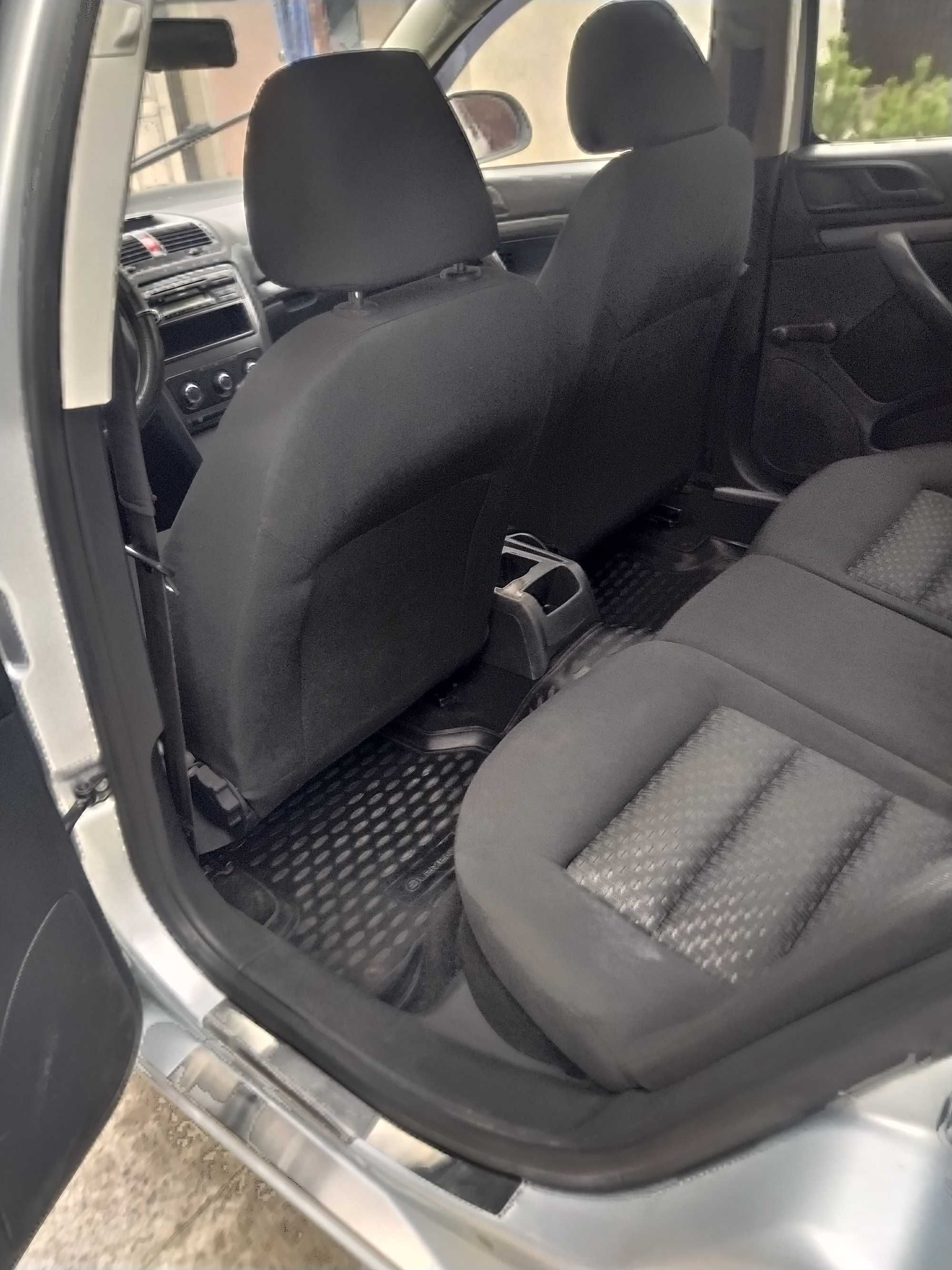 Продаж авто SKODA OKTAVIA TUUR 2012 р.