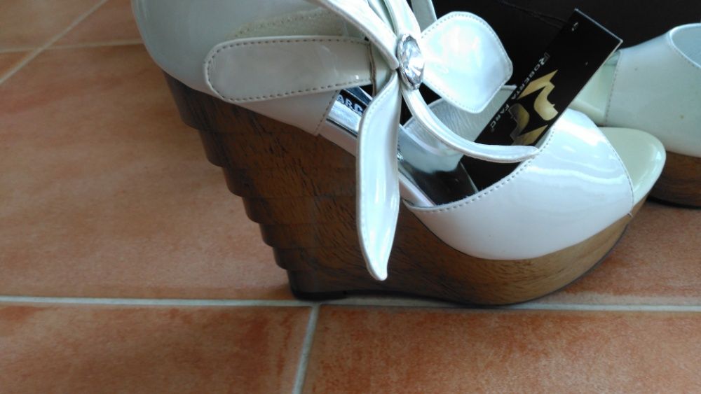 Sandália Roberta Farc