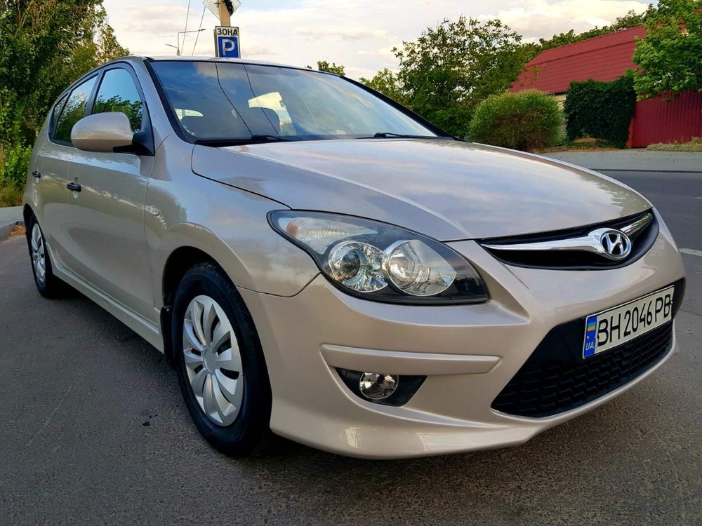 Хюндай i30 1.6 AVTOMAT в отличном состоянии