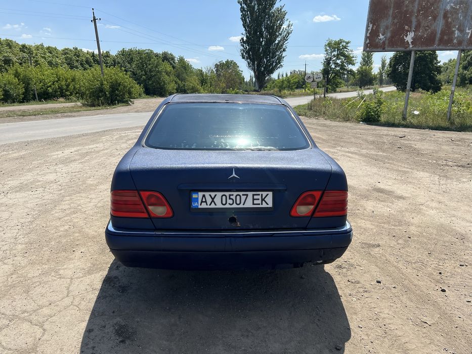 Продам мерседес w210