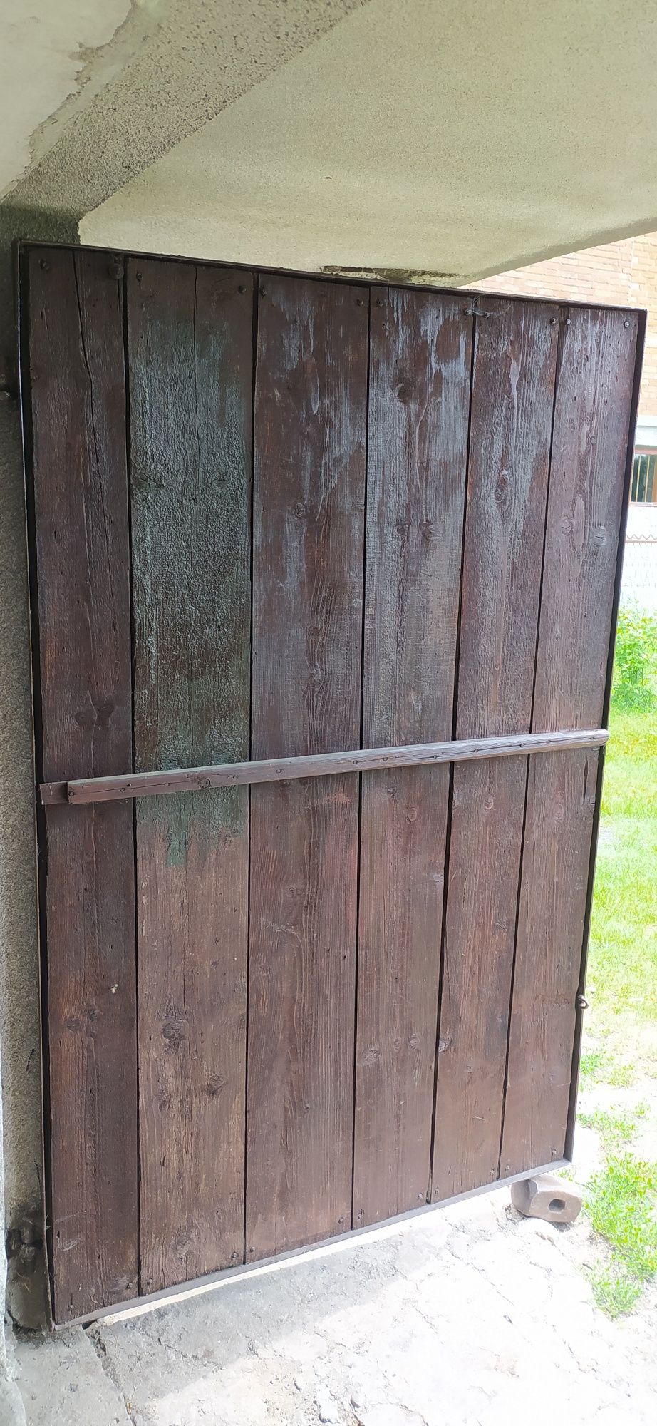 Brama garażowa dwuskrzydłowa