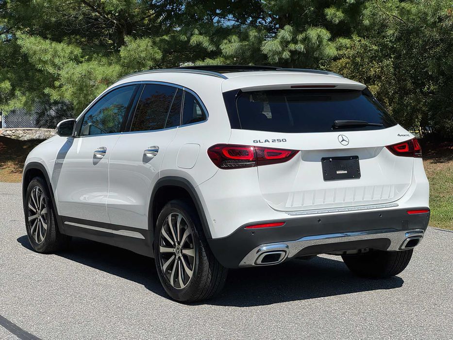 Mercedes-Benz GLA 250      2021