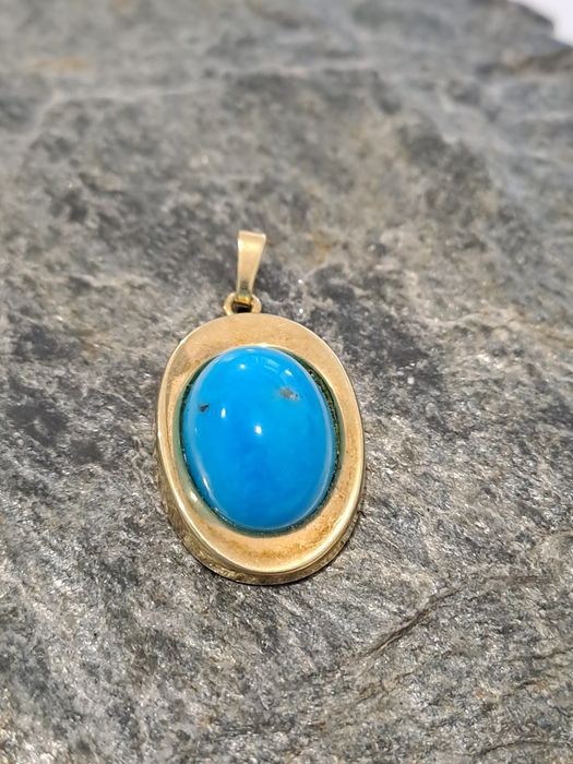 Złota zawieszka z niebieskim Kamieniem 585 używana stan bdb