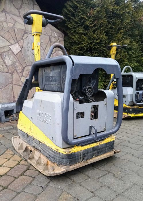 usługi minikoparka z młotem, prace ziemne, wywrotka ,wynajmę