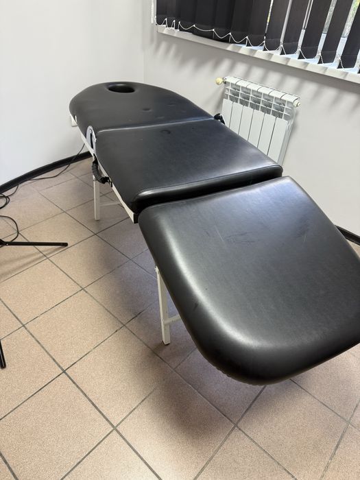 Продам кушетку косметологична/масажна