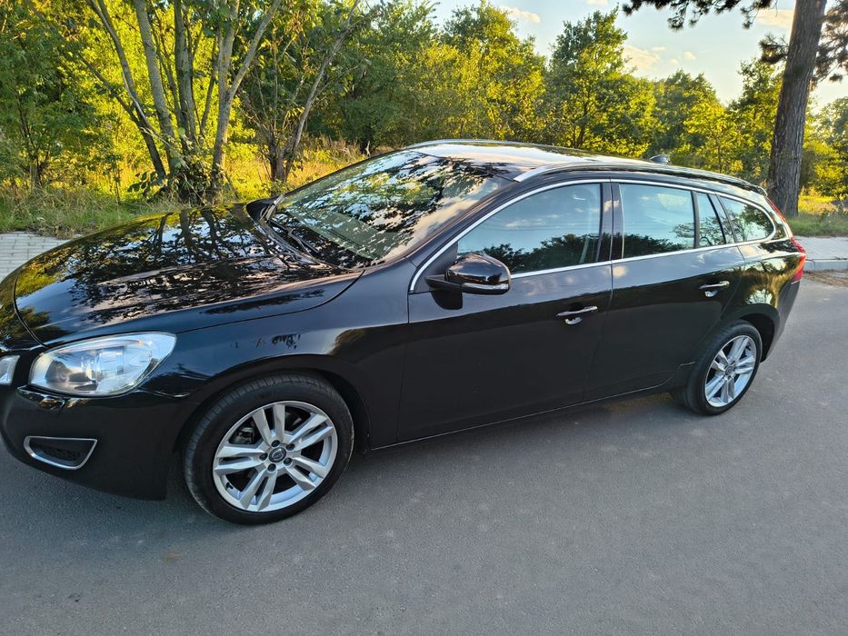 Volvo v60 2.0 d3 163km niski przebieg 145tkm