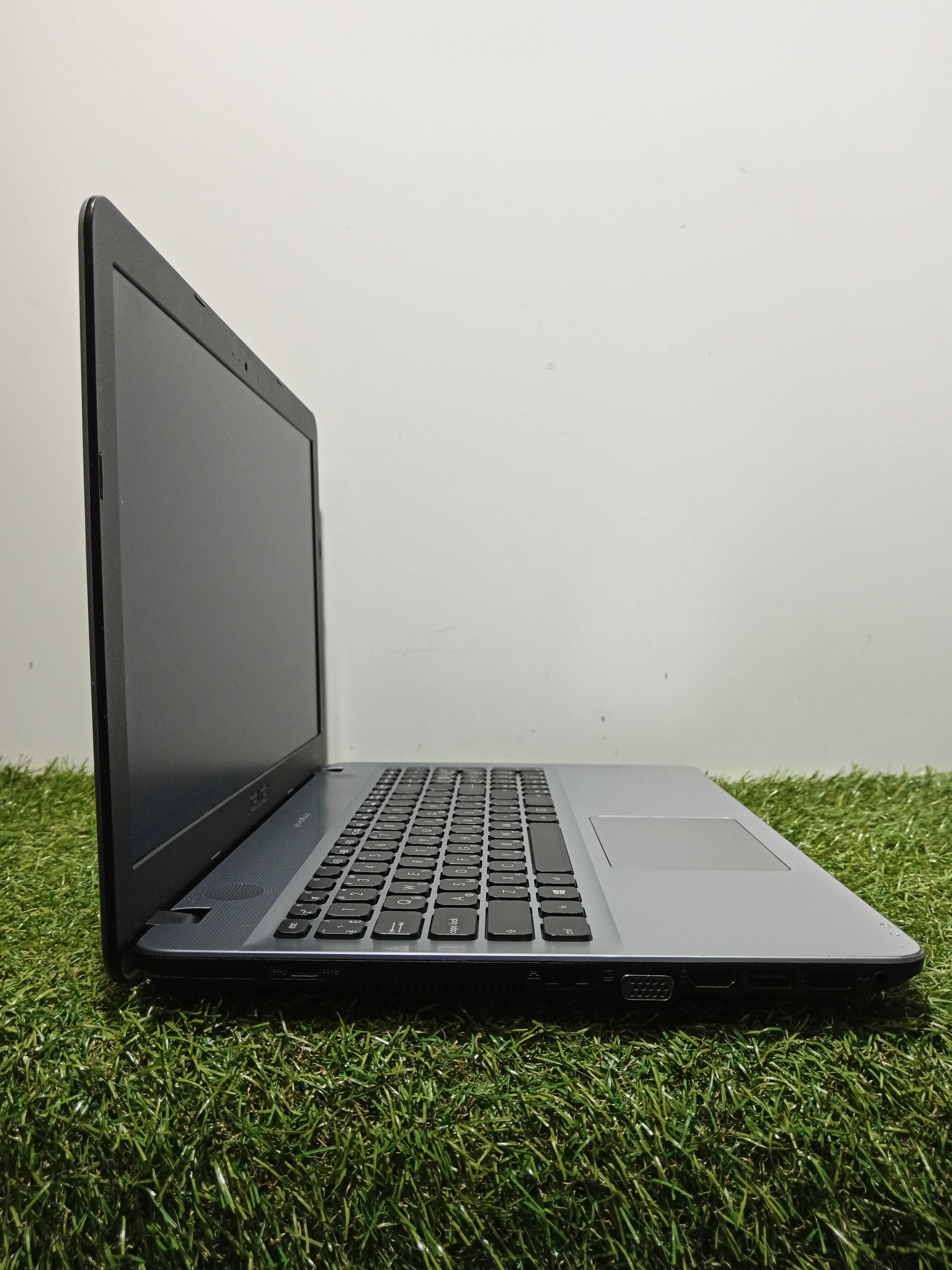 Ноутбук ASUS X541SA — (Intel N3710/8 ГБ DDR3/SSD 240 ГБ) От АКБ!